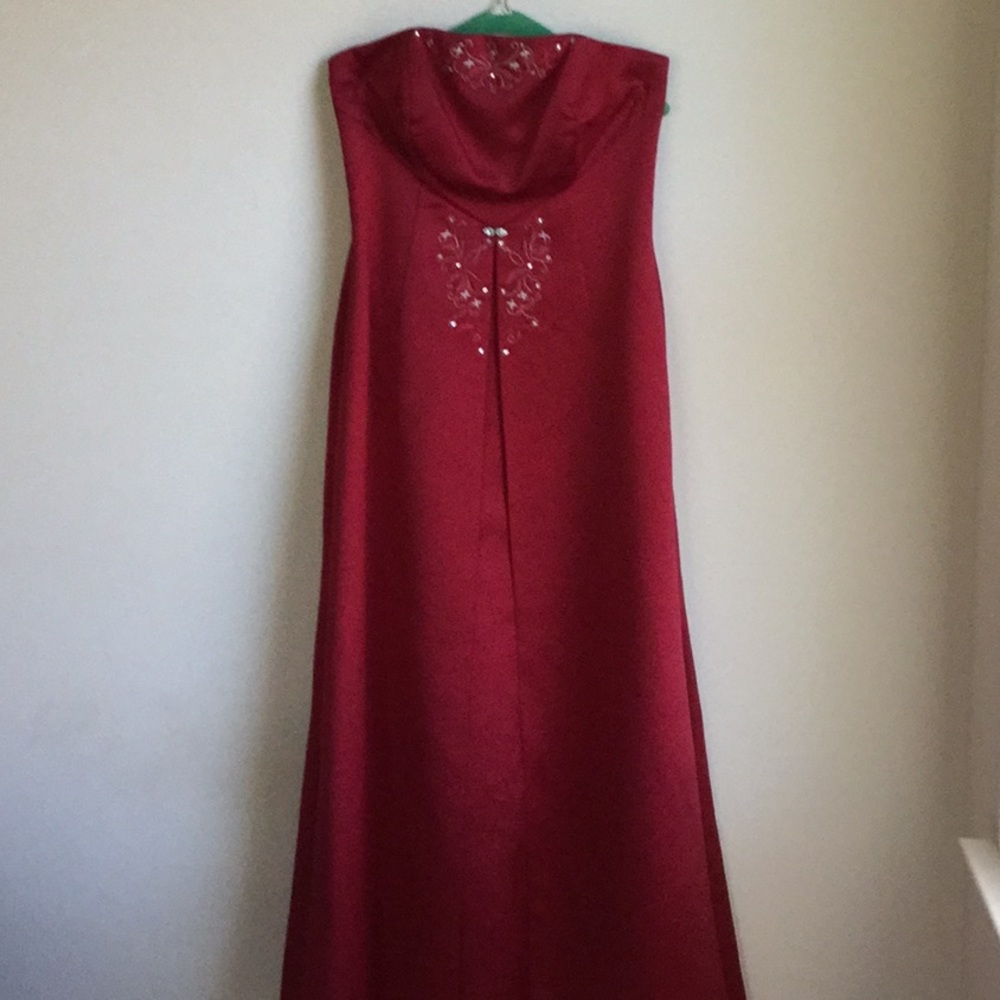 *Michaelangelo* Red satin floor length dress